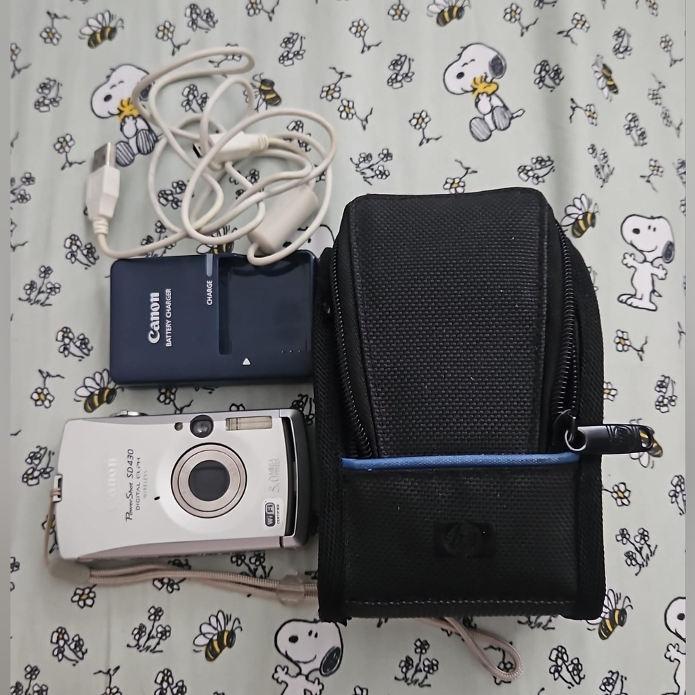 Canon PowerShot SD430 Digital ELPH Wireless 5.0 MP Digital Camera (working)